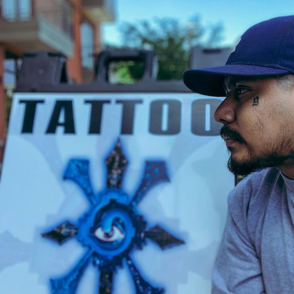 Meet your Posher, Comeks